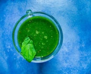 koktajl z liści Moringa